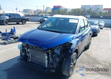 2019 Nissan Kicks Sv z USA, uszkodzony, nr VIN 3N1CP5CU3KL549463